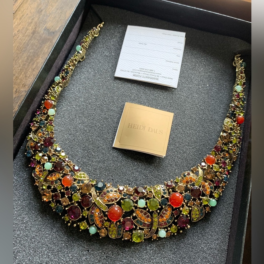 HEIDI DAUS NECKLACE